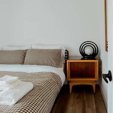 Condo Mid-Century Modern Style - Pool/Terrace Quebec City Bagian luar foto