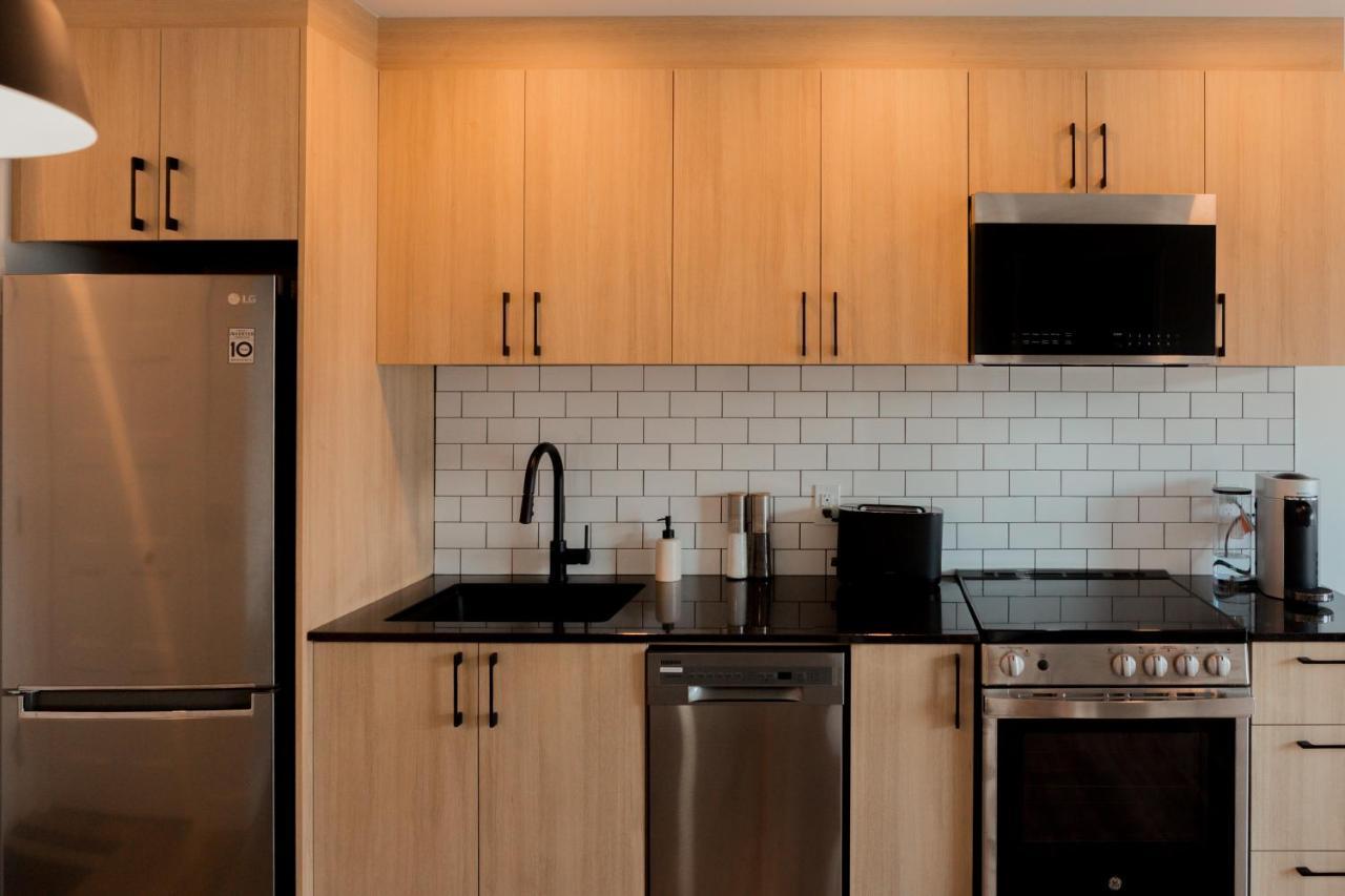 Condo Mid-Century Modern Style - Pool/Terrace Quebec City Bagian luar foto