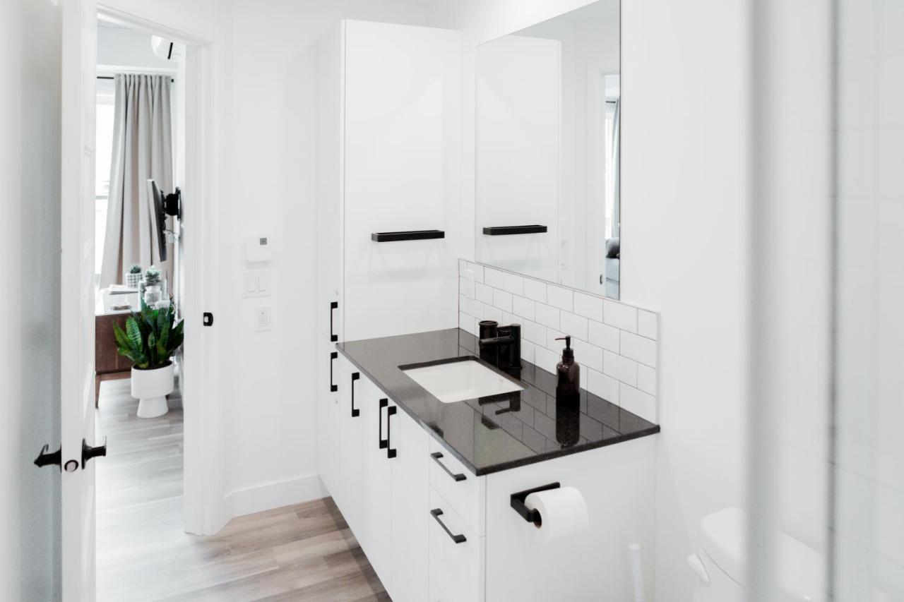 Condo Mid-Century Modern Style - Pool/Terrace Quebec City Bagian luar foto